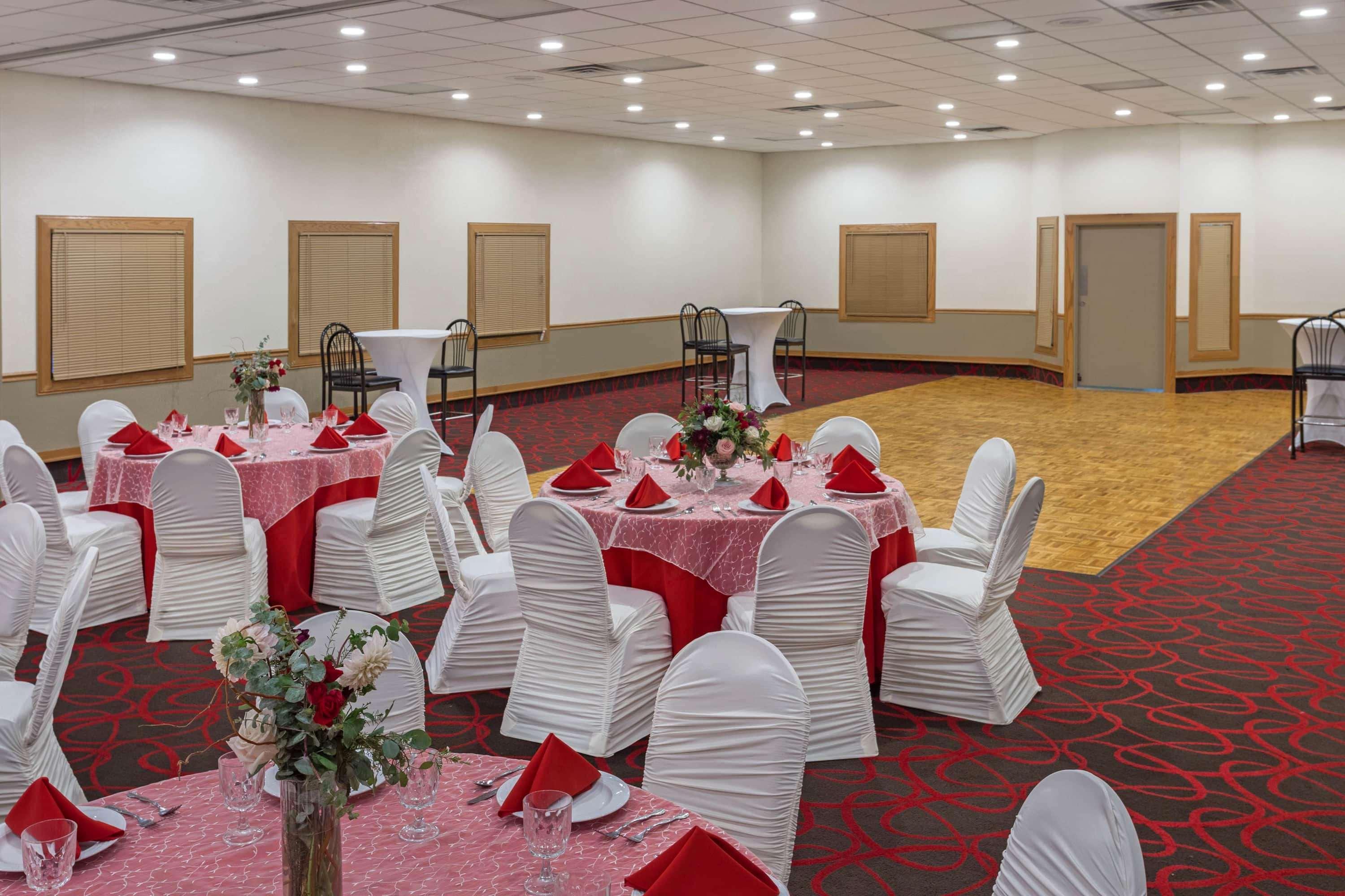 Americinn By Wyndham Janesville Εξωτερικό φωτογραφία