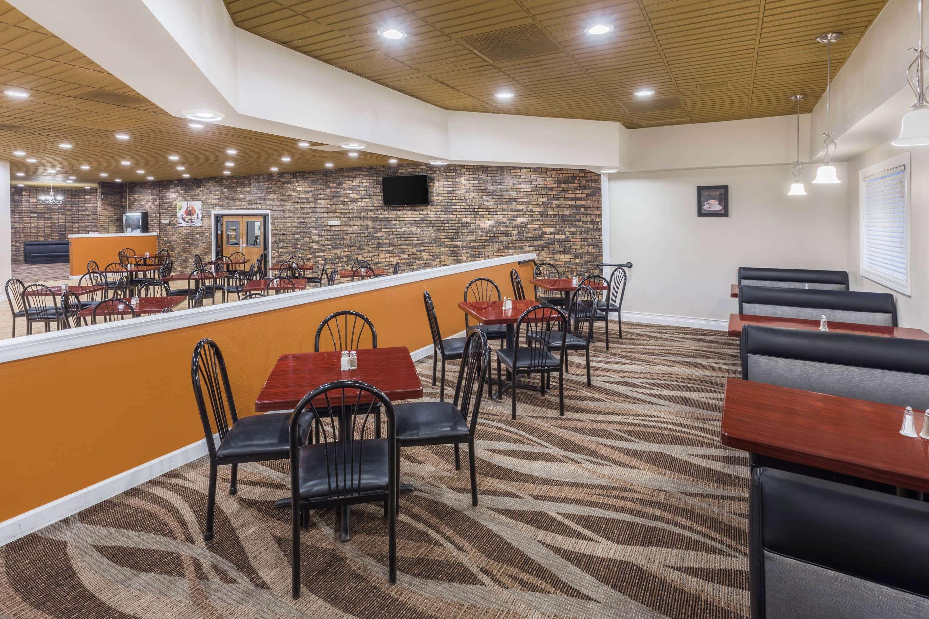 Americinn By Wyndham Janesville Εξωτερικό φωτογραφία