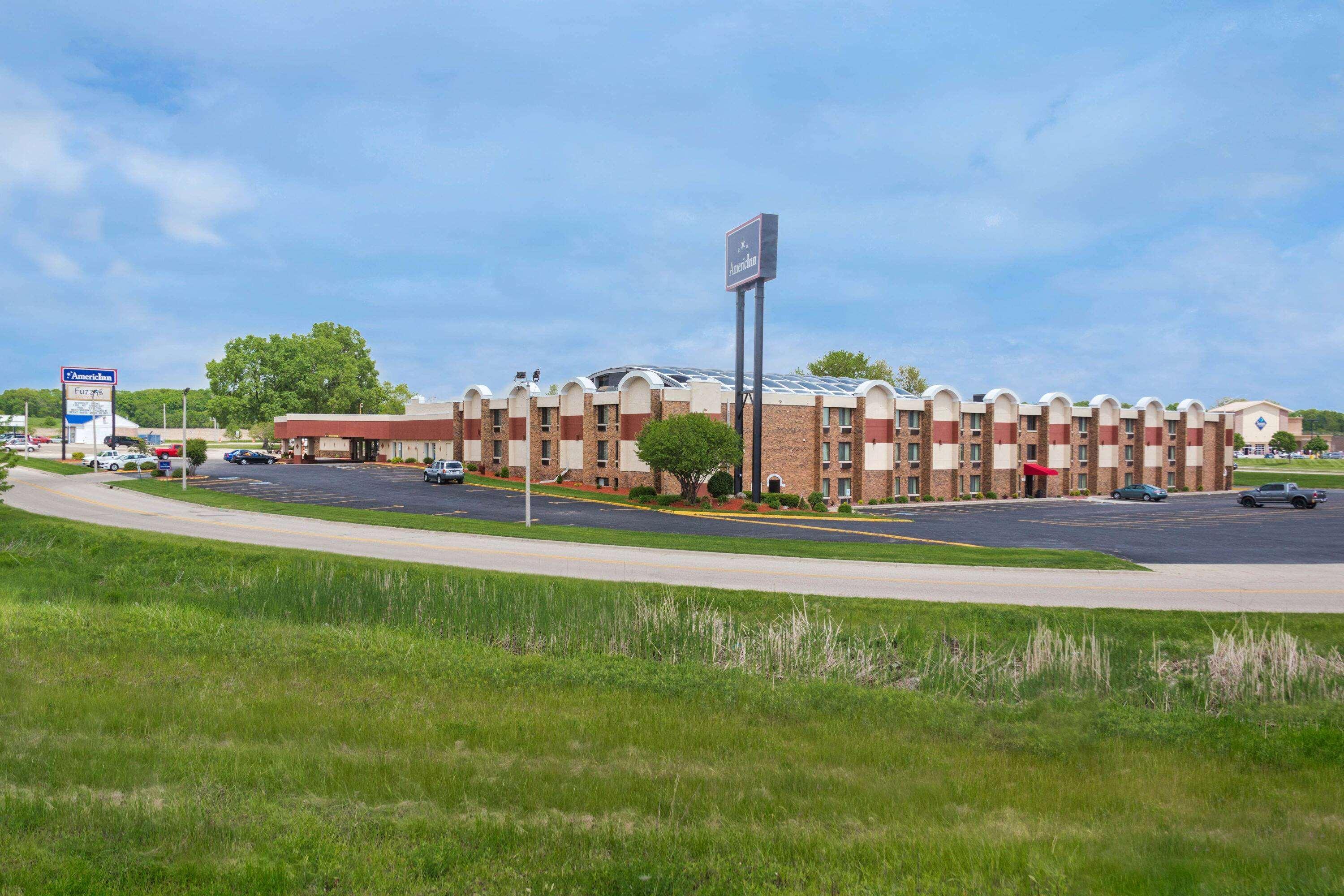 Americinn By Wyndham Janesville Εξωτερικό φωτογραφία
